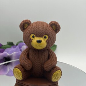 Hand-Painted Teddy Bear Figurine – 3D Printed PLA Shelf Decor