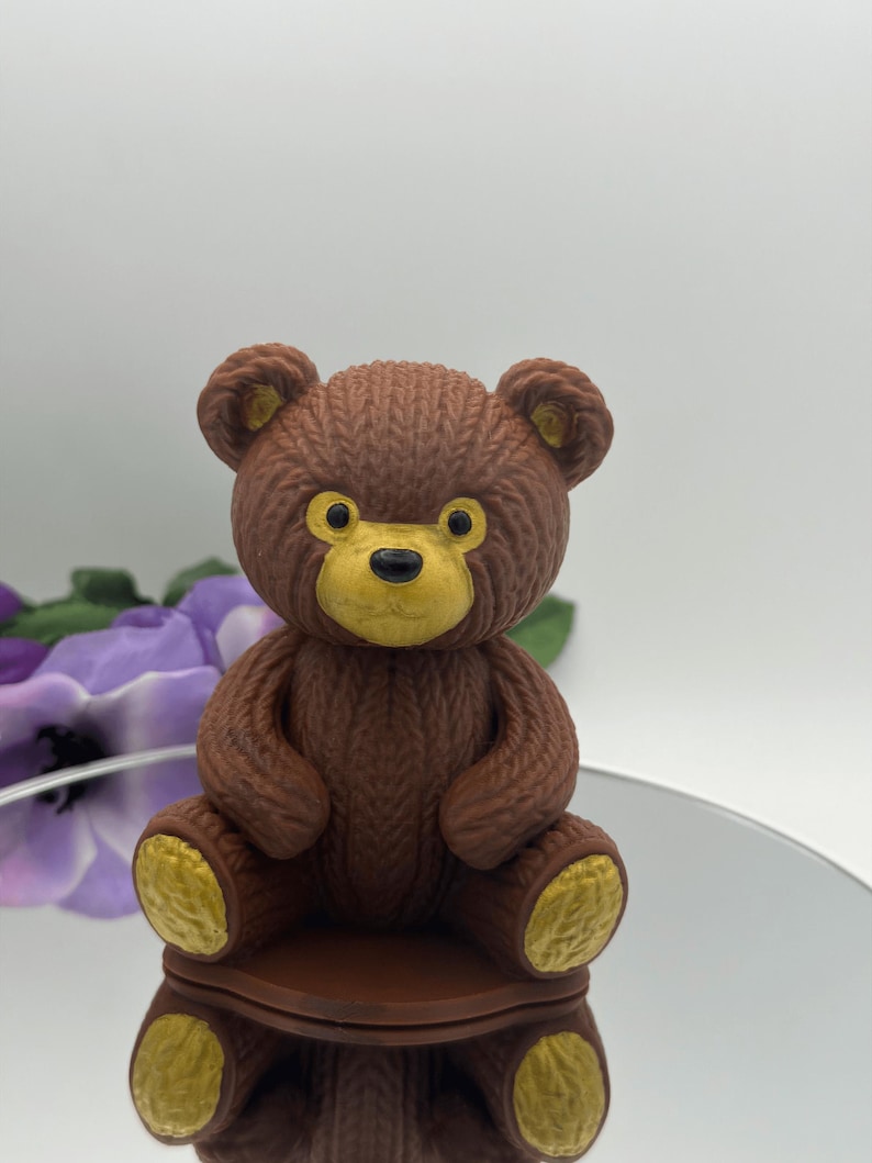 Hand-Painted Teddy Bear Figurine – 3D Printed PLA Shelf Decor
