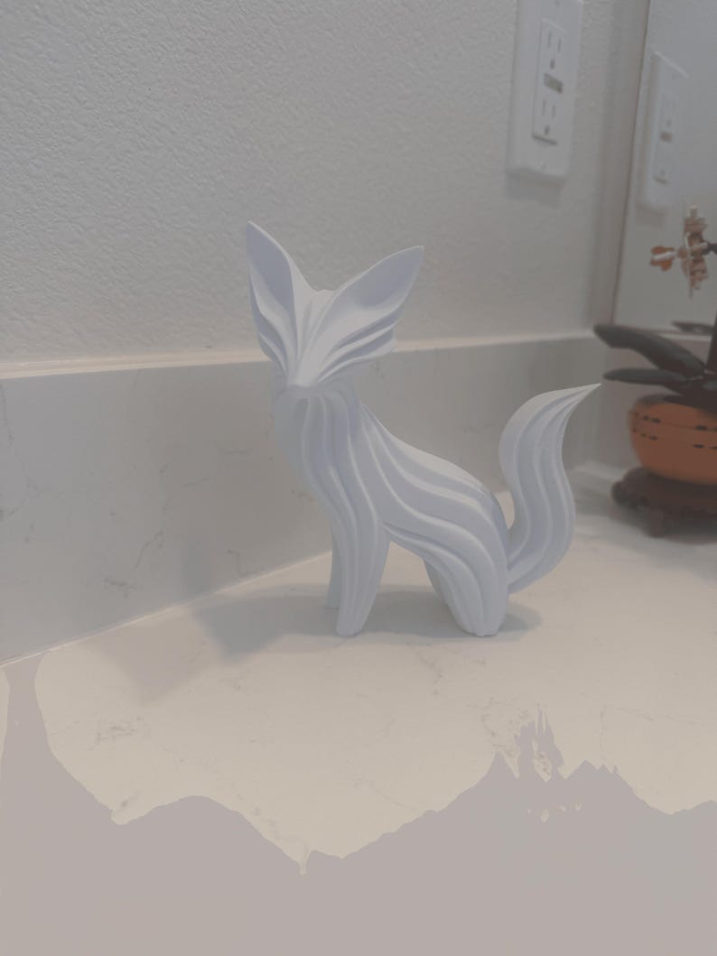 Abstract Flowing Fox Sculpture – Modern Organic Wave Art 3D Print Decor