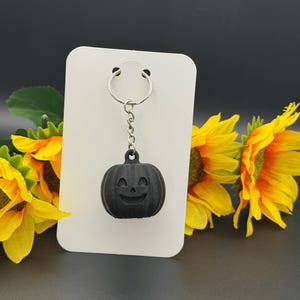 Jack O Lantern Pumpkin Keychain, 3D Printed Halloween Charm