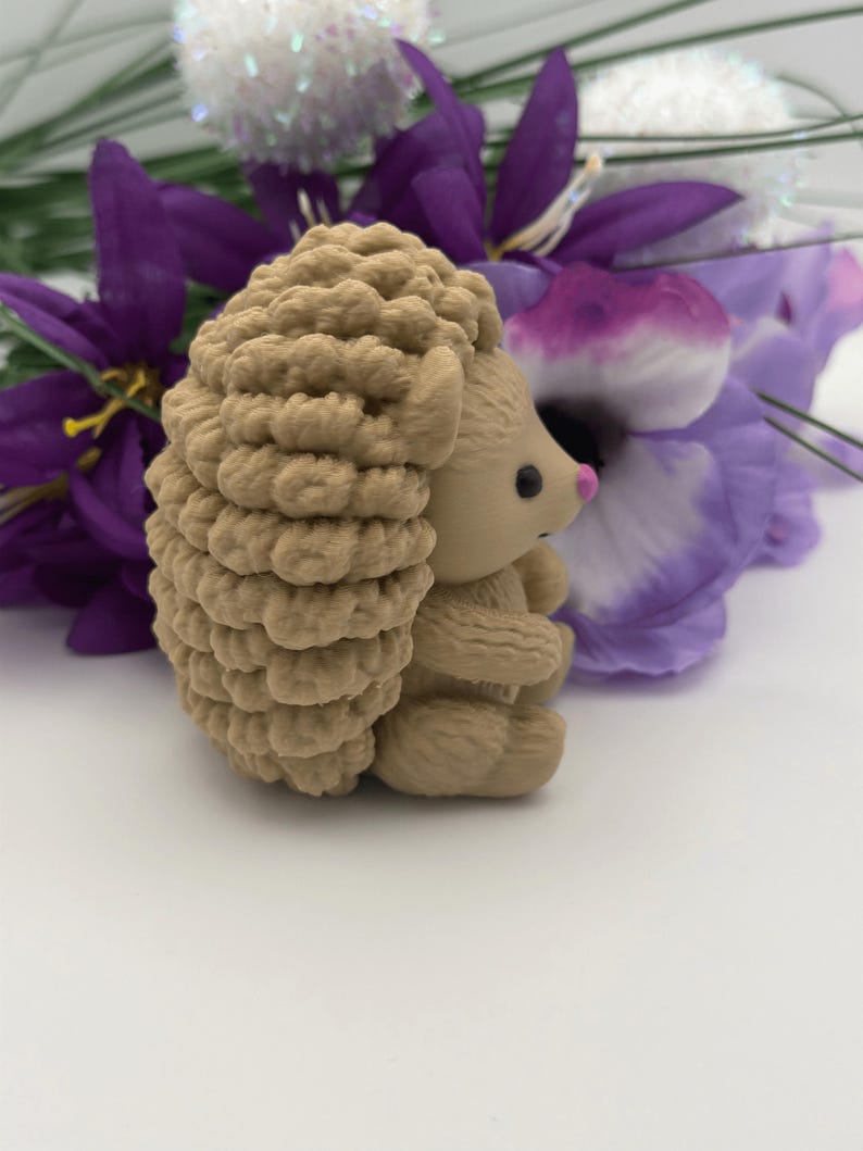 Cute Hedgehog – Hand-Painted 3D Printed Figurine