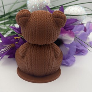 Hand-Painted Teddy Bear Figurine – 3D Printed PLA Shelf Decor