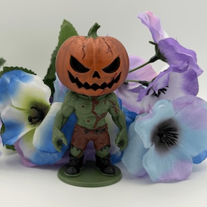 Pumpkin Head Zombie – Hand-Painted 3D Printed Halloween Decor Figure