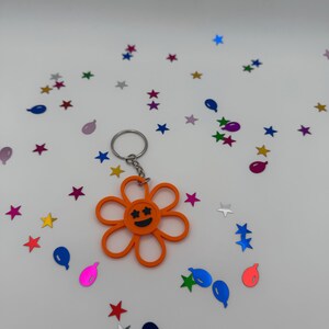 3D Printed Smiley Daisy Keychain