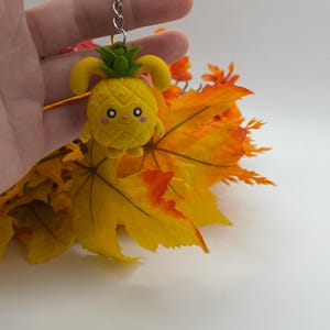 Cute Pineapple Bunny Keychain – 3D Printed Kawaii Fruit Bunny Charm