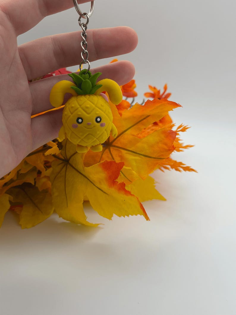 Cute Pineapple Bunny Keychain – 3D Printed Kawaii Fruit Bunny Charm