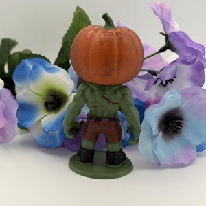 Pumpkin Head Zombie – Hand-Painted 3D Printed Halloween Decor Figure