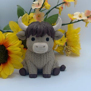 Cute Highland Cow Figure – 3D Printed PLA Decor