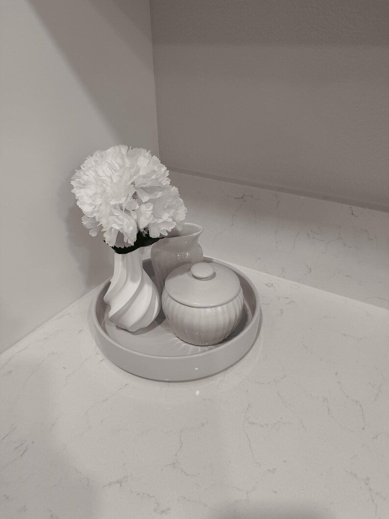 Modern Organic Sculptural Vase – Minimalist Contemporary Home Decor