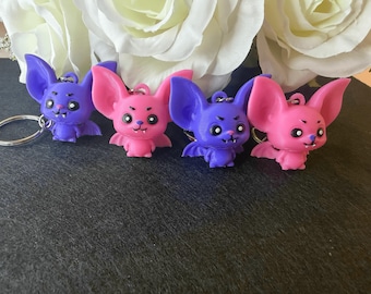 Handgeschilderde 3D-geprinte vleermuis sleutelhanger | Kawaii Halloween accessoire (PLA)