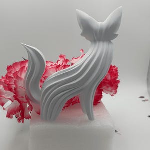 Abstract Flowing Fox Sculpture – Modern Organic Wave Art 3D Print Decor