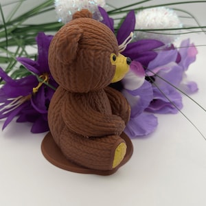 Hand-Painted Teddy Bear Figurine – 3D Printed PLA Shelf Decor