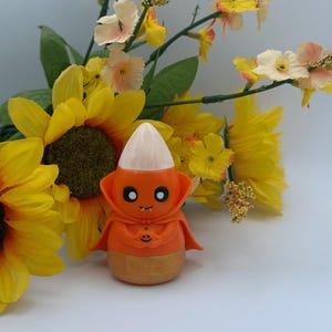 Candy Corn Vampire Figure – 3D Printed Halloween Decor