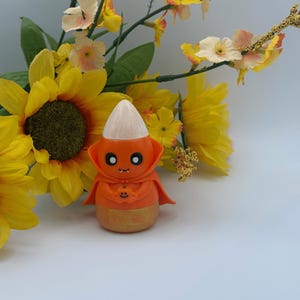 Candy Corn Vampire Figure – 3D Printed Halloween Decor