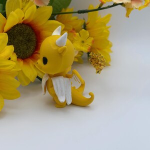 Cute Banana Dragon Figurine – 3D Printed PLA Fantasy Dragon, Adorable Collectible Figure