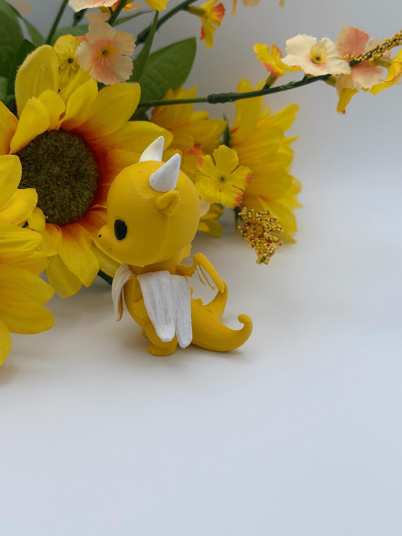 Cute Banana Dragon Figurine – 3D Printed PLA Fantasy Dragon, Adorable Collectible Figure
