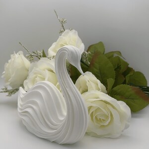 Abstract Swan Sculpture 3D Print, Modern Swan Statue, Elegant Home Decor