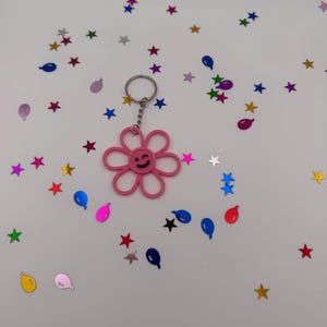3D Printed Smiley Daisy Keychain