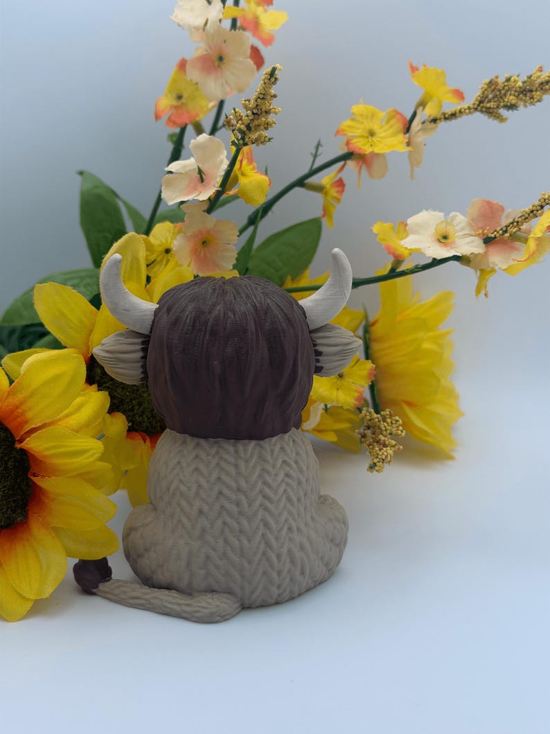 Cute Highland Cow Figure – 3D Printed PLA Decor