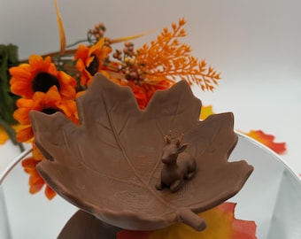 Maple Leaf Trinket Tray | Deer Jewelry Dish | Woodland Ring Dish | Entryway Key Tray | 3D Printed Fall Decor