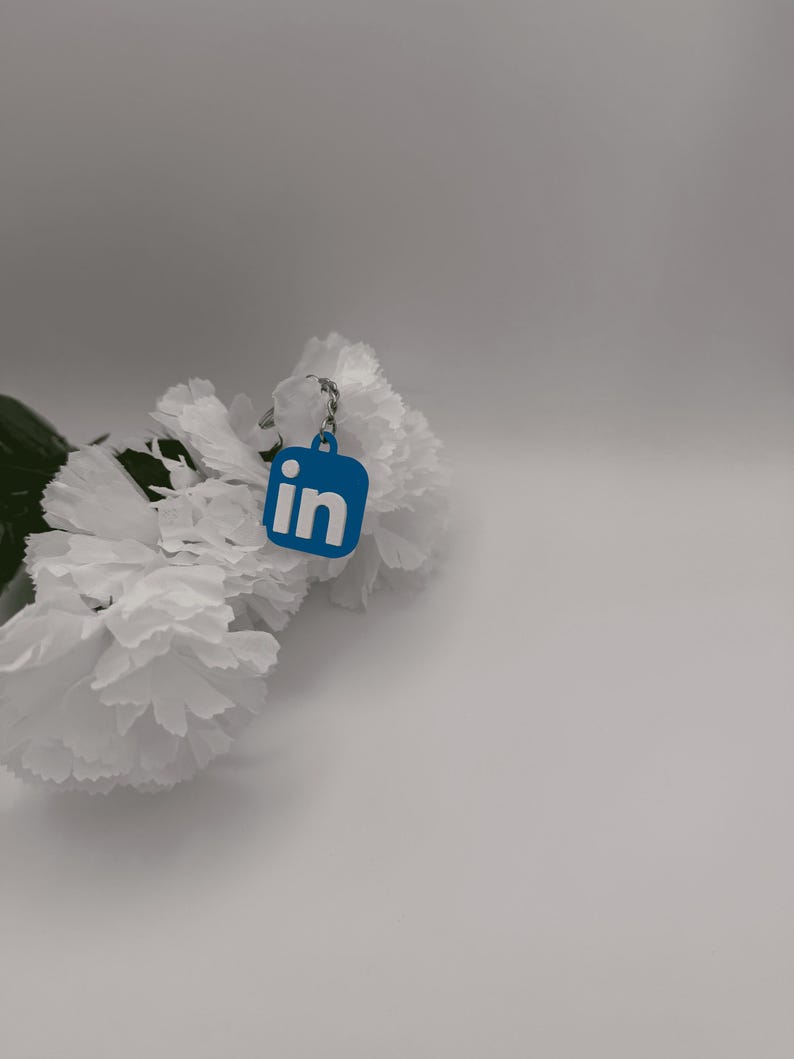 LinkedIn NFC keychain 3D printed