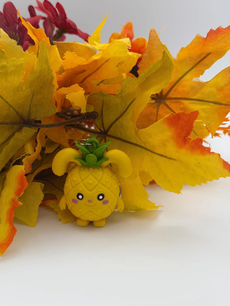 Cute Pineapple Bunny Keychain – 3D Printed Kawaii Fruit Bunny Charm