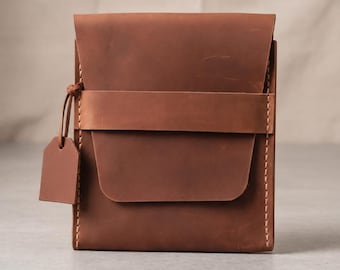 Handcrafted Leather Cigar Case | Stylish Cigar Holder for Enthusiasts