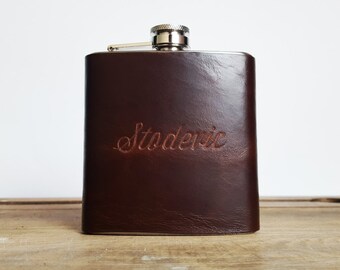 Personalised Best Man Flask Groomsmen leather gift Customised brown leather flask Personalized name hip flask Wedding gifts for him