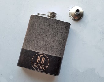 Monogrammed Leather Hip Flask, personalised wedding flask customised groomsmen flask for men Genuine Leather birthday gift circle monogram