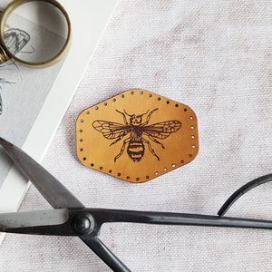 Honey Bee Patch, vintage style leather patch outdoor gift bee patch insect stocking filler scout patch outdoorsy gift entomology patch bugs