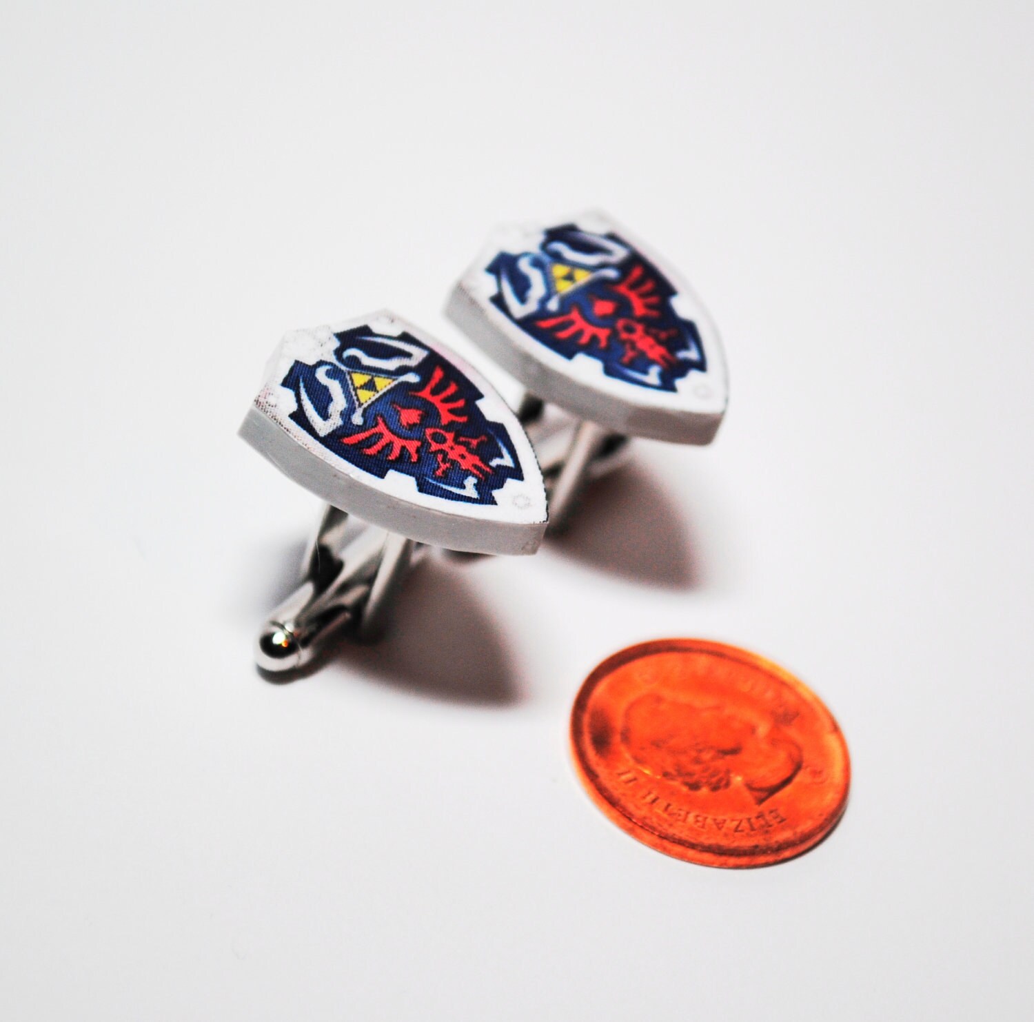 Legend of Zelda Hylian Shield - CUFFLINKS -