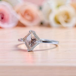 Vierkant geslepen morganiet solitairering, 925 sterlingzilver, minimalistische stapelband, geboortesteen oktober