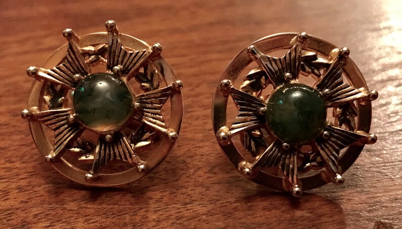 Original Vintage SWANK Jadeite Marble Cabochon Coat of Arms Cufflinks image 4