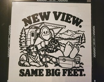 Pegatina de vinilo de 25 cm (10 pulgadas) con diseño de Bigfoot, perro y gato para acampar, color negro - 4 diseños disponibles