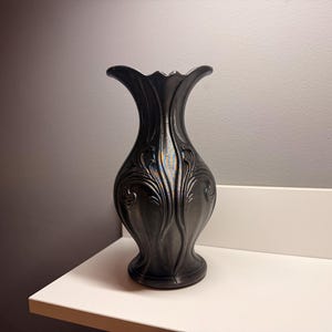 22cm Neoclassical Baroque Vase - Deep Satin Black Sculptural Piece | Dark Academia & Modern Gothic Home Decor