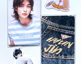 スキズ ヒョンジン GUESS バッグ 写真集 キーホルダー 韓国限定 Stray Kids ヒョンジン × GUESS バッグチャーム - Etsy 日本