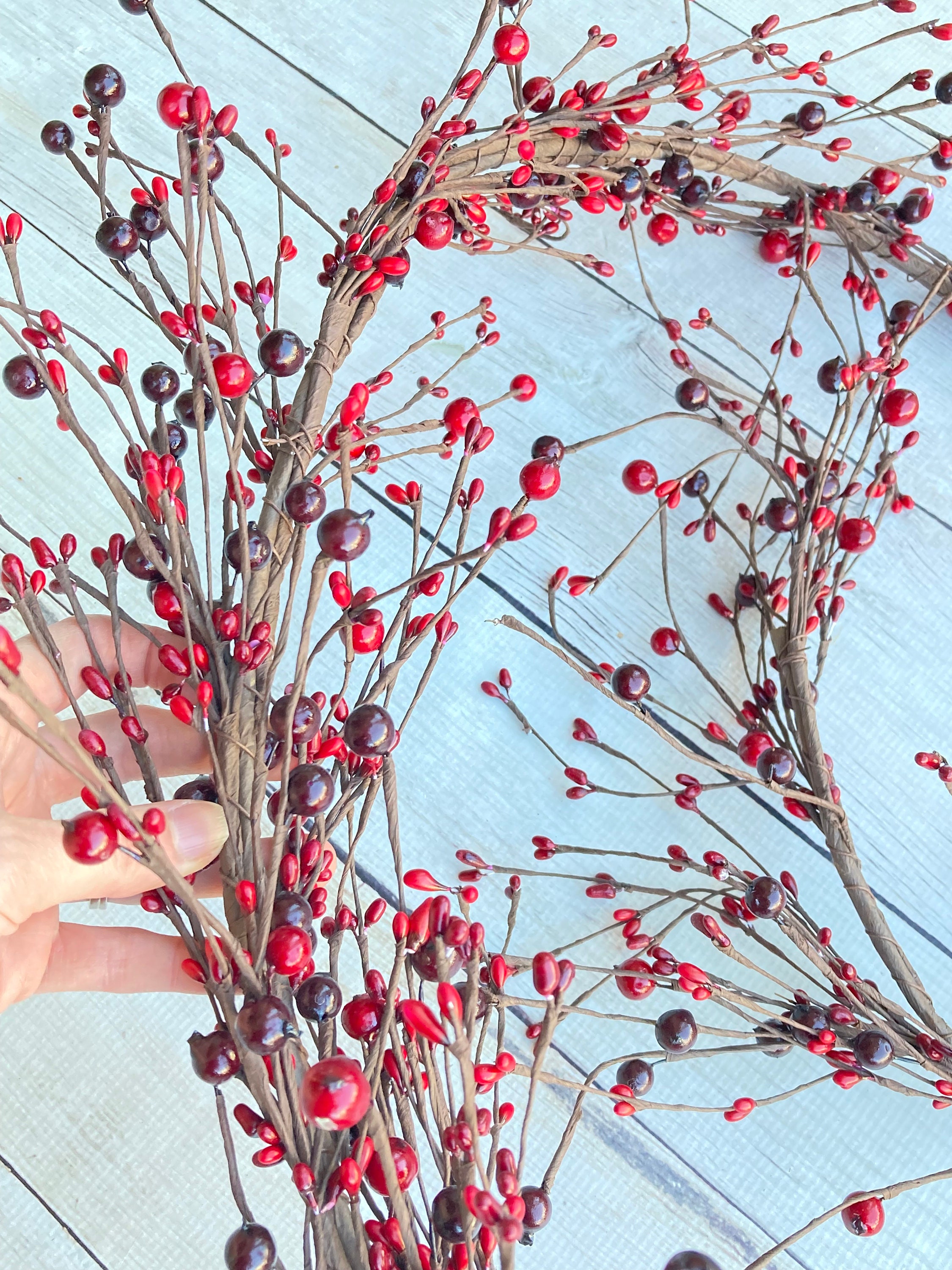 Garlands – Primitive Renditions