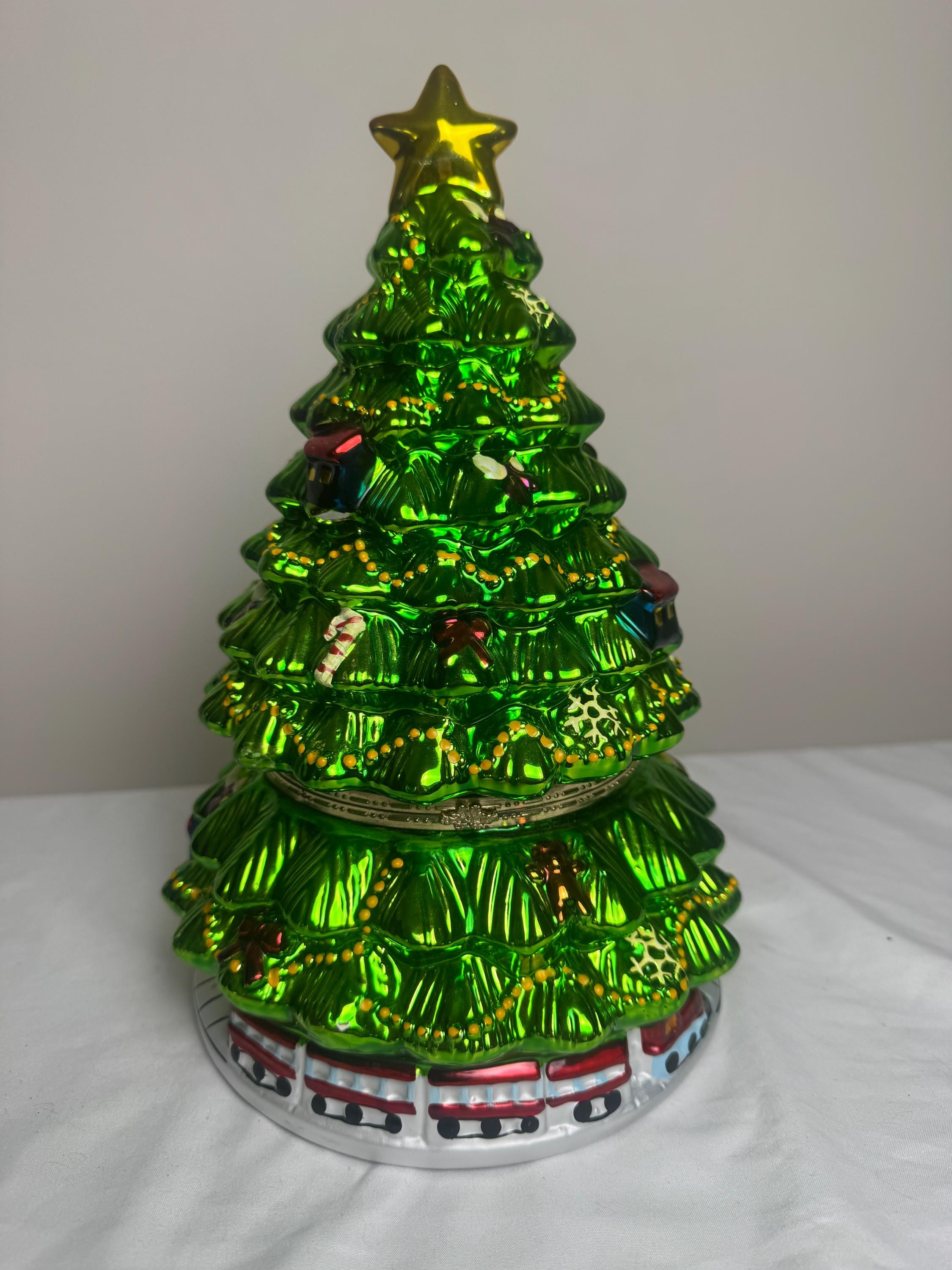 Mr Christmas Animated Music Box - Etsy Canada