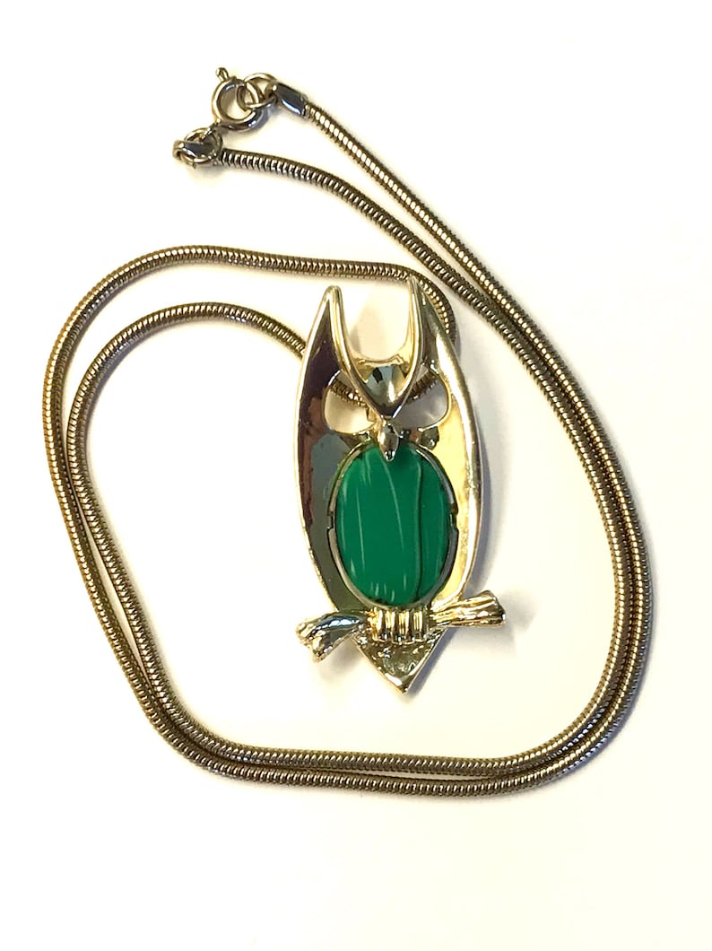 Mother/'s Day Gift for Her Green Necklace Gold Tone Necklace Owl Jewelry Pendant Necklace Owl Necklace Owl Gifts Metal Jewelry