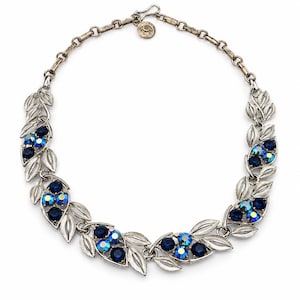 Collana vintage Lisner con foglia di strass blu aurora boreale – Girocollo floreale color argento firmato – Gioielli anni '60