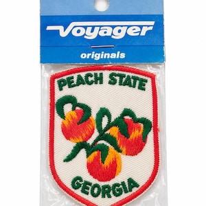 Vintage Voyager Embroidered Peach State Georgia Patch – 1970s Travel Souvenir (New Old Stock)