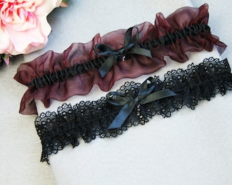 Burgundy black garter set, bridal garter,  wedding garter, heart charm, black lace, wine red organza, gothic wedding, bridal lingerie