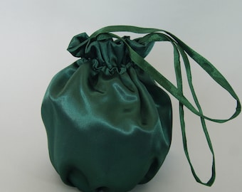 Sac élégant sac à main vert émeraude forêt mariage printemps été satin sac à main satin sac d'argent communion irlandais vert robe accessoire , pochette