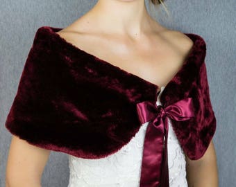 Luxe fausse fourrure, fourrure imitation fausse fourrure wrap shawl shrug fuchsia framboise bordeaux bordeaux burdéos vin rouge