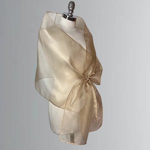 Matrimonio bolero scialle avvolgente in organza dorata di lusso, involucro per ballo di fine anno, involucro per abiti da sera, scialle da donna in organza, carta da regalo per donna, colori disponibili immagine 2