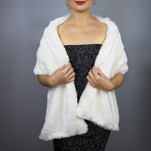 Double sided Ivory Cream Faux Fur Shrug wrap capelet shawl wedding party evening dress  communion, very soft fur, winter wrap
