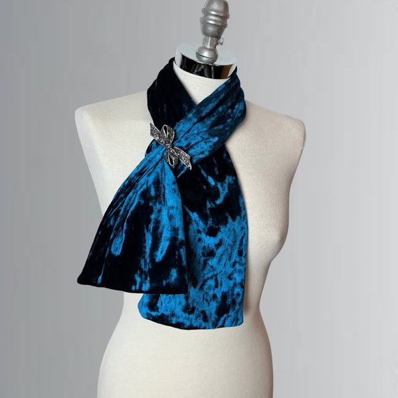 Navy and burgundy scarf best sale