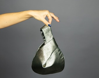 Borsa in raso con nodo giapponese, verde oliva metallizzato, con riflessi dorati, pochette da sposa, pochette da festa, borsa minimalista, regalo di Natale