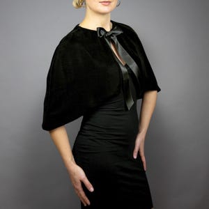 Black Velvet velour capelet cape wrap wedding shrug ,different size, velvet capelet, bridesmaid, burgundy  cape, black, green, navy blue