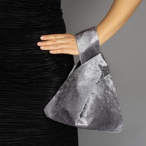 Borsa a mano con nodo giapponese, pochette in velluto argentato, per matrimonio, festa, occasione speciale, borsa semplice ed elegante, borsa grigia, ballo di fine anno grigio argento